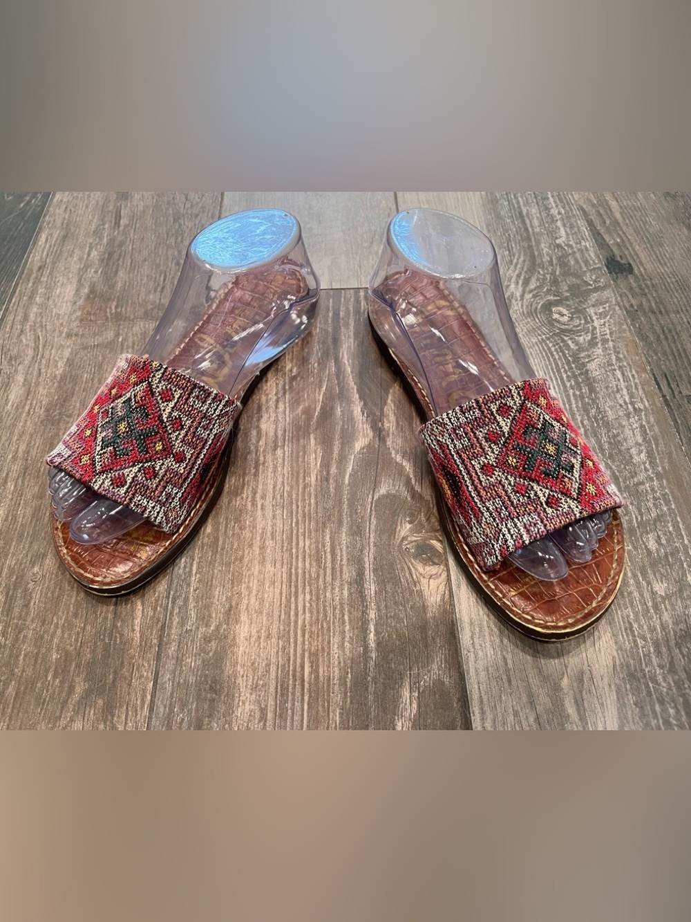 Sam Edelman Gio Women’s 8.5 Sandals Croc-Leather Footbed Kilim Slip-on